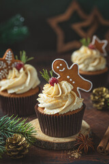 Sweet and tasty cupcakes with gingerbread  cookies - 675304327
