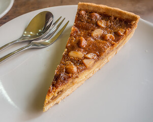 macadamia pie on a dish