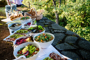 Grillvergnügen für Genießer: Das Barbecue-Buffet auf Ihrer Hochzeit