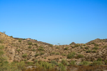 Fototapeta na wymiar Low Rise Mountains surrounding Dreamy Draw recreation area, Arizona family-friendly mountain preserve a few miles north of Phoenix downtown