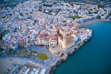 Obraz premium an aerial view of a town and its waterfront including water