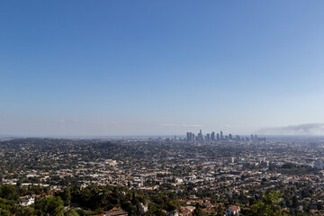 Fototapeta na wymiar view of los angeles from the griffith observatory, image shows a cityscape view from the observatory on a hot autumns day in california, taken october 2023