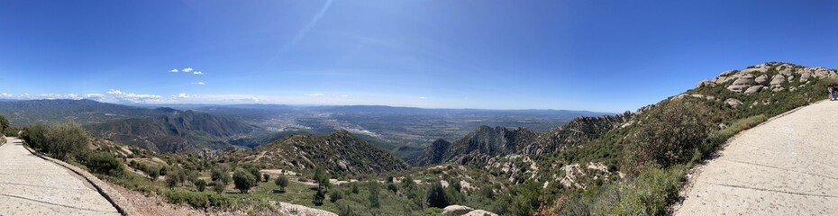 Fototapeta na wymiar Panoramic view of Montserrat in Spain