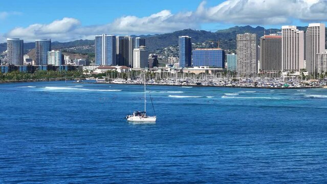 Sailboat with view of Ala Moana and Waikiki