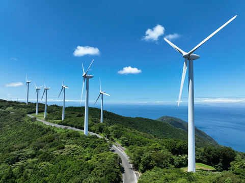 愛媛県伊方町　佐田岬風力発電所の風車