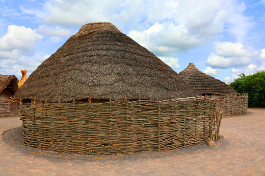 Neolithic houses. Stonehenge was built by the late Neolithic people around 5000 years ago, about 3000 BC.