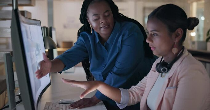 Teaching, women or manager in call center training for telemarketing in customer services at night. Online help, crm leader or black woman mentor coaching or talking to agent for learning or advice