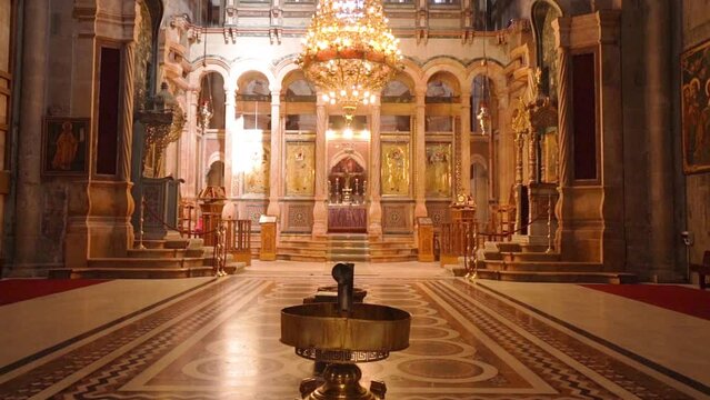 Katholikon, or Catholicon Chapel, in the Church of the Holy Sepulcher in Jerusalem - Pan Up