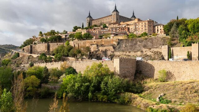 Close-Up Timelapse of Toledo Imperial City, Spain
