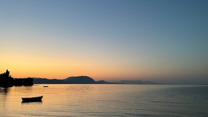 Zachód słońca na wyspie Korfu w Grecji