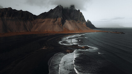 Iceland mountain and beach - obrazy, fototapety, plakaty