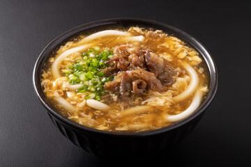 牛肉たまごあんかけうどん