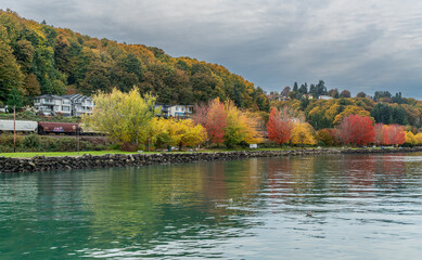 Fototapeta premium Ruston Autumn Waterfront 9