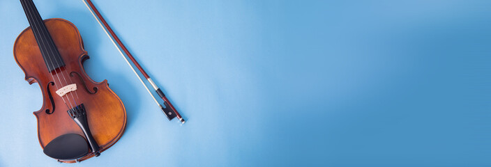 classical violin on blue table © Daniel