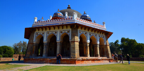 Fototapeta premium Humayun's tomb is the tomb of the Mughal Emperor Humayun in Delhi, India.The tomb was commissioned by Humayun's first wife and chief consort, Empress Bega Begum 