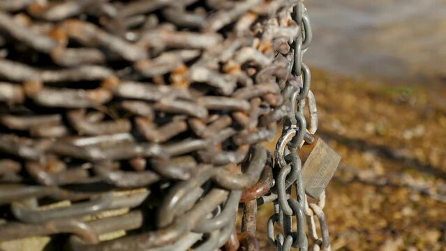 Kette am See 2