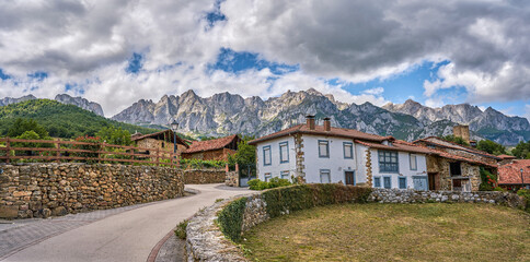 Mogrovejo is a small village located in the municipality of Camaleño. declared an Asset of...