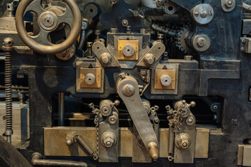 Obraz na płótnie Canvas Mechanical industry old machinery part