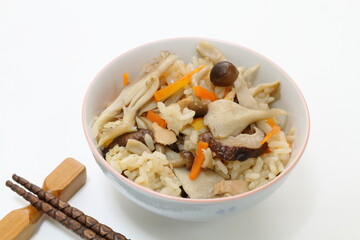 キノコとツナの炊き込みご飯