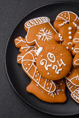 Delicious gingerbread cookies with honey, ginger and cinnamon