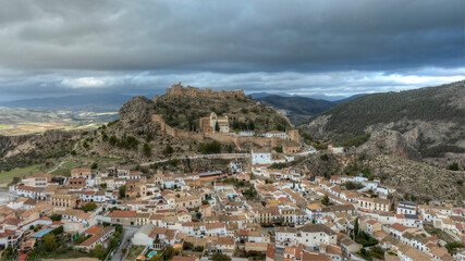 Fototapeta na wymiar Vista aérea del municipio de Moclín en la provincia de Granada, España