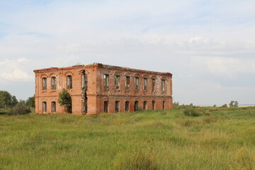 Ruins of an ancient building from the 17th century