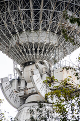 Large radio telescope, parabolic antenna