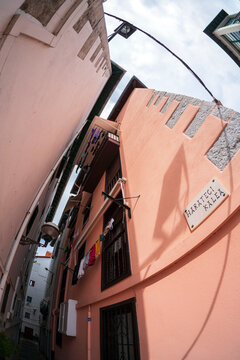 narrow european streets