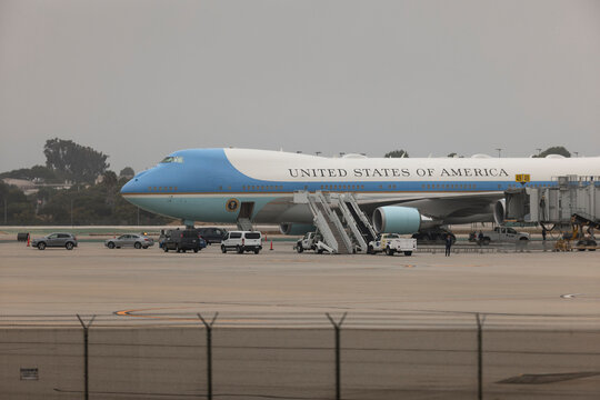 Air Force One landing at LAX Los Angeles. One of the two VC-25As Boeing 747-200B used as Air Force One, approaching runway as it lands at LAX during a cloudy day in Los Angeles California. 