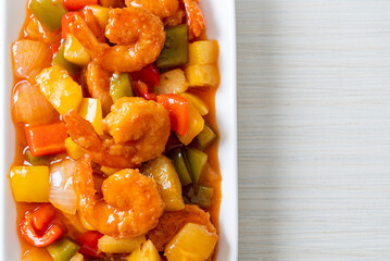 Stir-fried sweet and sour with fried shrimp