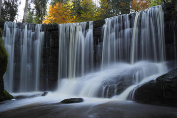 Obraz premium Geratser Wasserfall.