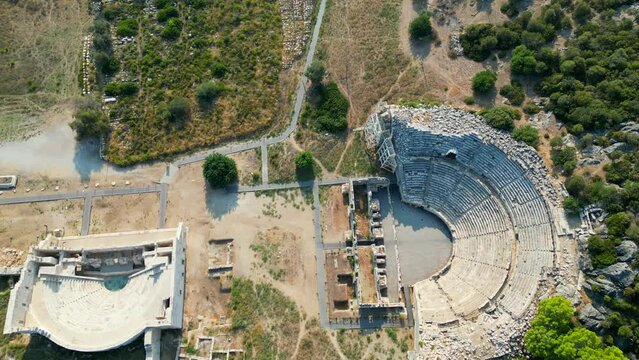 Patara ancient city. Patara is an ancient city located on the west coast of Lycia, today the town of Kalkan in Antalya. It was once a leading city in the Lycian League along with Xanthos and Letoon.