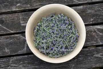 Bowl filled with lavender flowers - Powered by Adobe