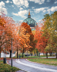 Berliner Dom in Herbstfarben © BERLIN-BELICHTET.DE