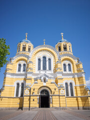 Fototapeta na wymiar exterior of St. Vladimir's Cathedral in capital kyiv