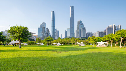 Obraz premium Urban Landmarks and Parks Camping Grasslands in Guangzhou, China