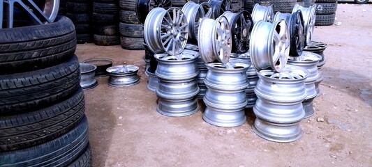 Car rims and tires