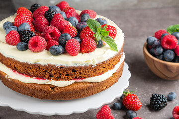 ベリーのレイヤーケーキ