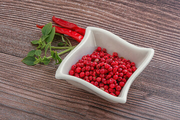 Red pepper seeds in the bowl