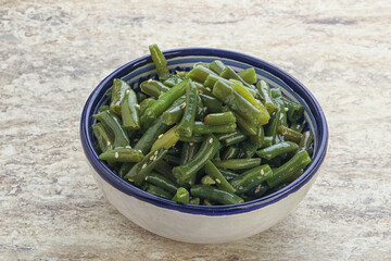 Boiled green bean with sesame seeds