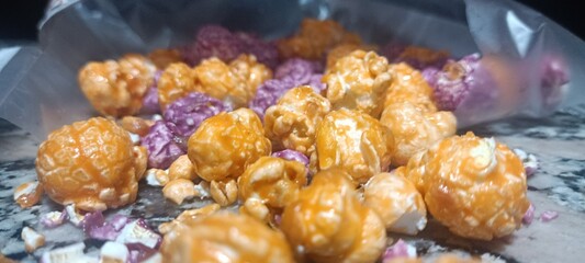 Halloween pop corn 