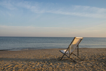Relaks na plaży nad morzem Bałtyckim w Międzyzdrojach - obrazy, fototapety, plakaty