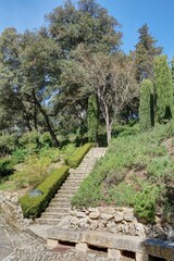 centre ville de Nîmes, jardin de la fontaine, maison carrée et arènes