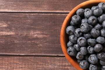 blueberries in a wooden bowl