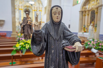 statue of Saint Benedict inside the church of Malpica do Tejo