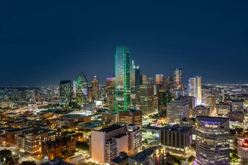 Gartenposter Skyline scenic skyline by night in Dallas, Texas