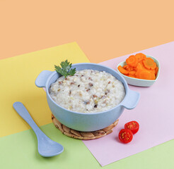 healthy baby food, composition of baby porridge, salmon, eel, chicken, beef and vegetables tomatoes, carrots, chayote
