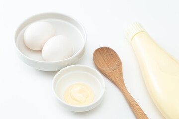 白背景にマヨネーズ