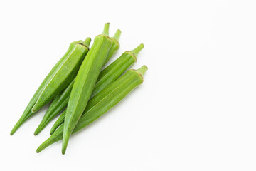 白背景にオクラ