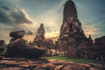 Wat Phra Ram landmark famous temple in Ayutthaya while sunset, Ayutthaya Historical Park. - obrazy, fototapety, plakaty